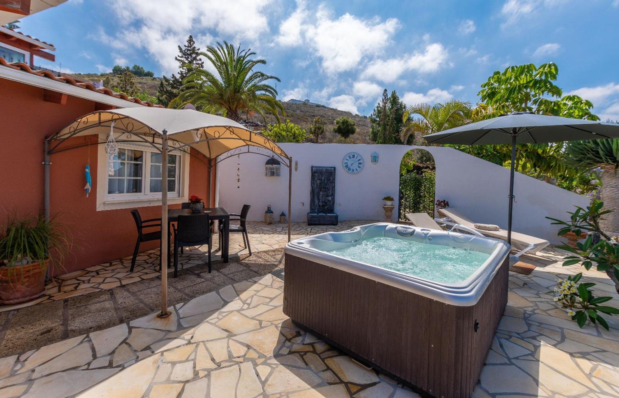 Villa Hibisco, Jacuzzi Y Vistas Al Atlantico Costa Adeje  ภายนอก รูปภาพ