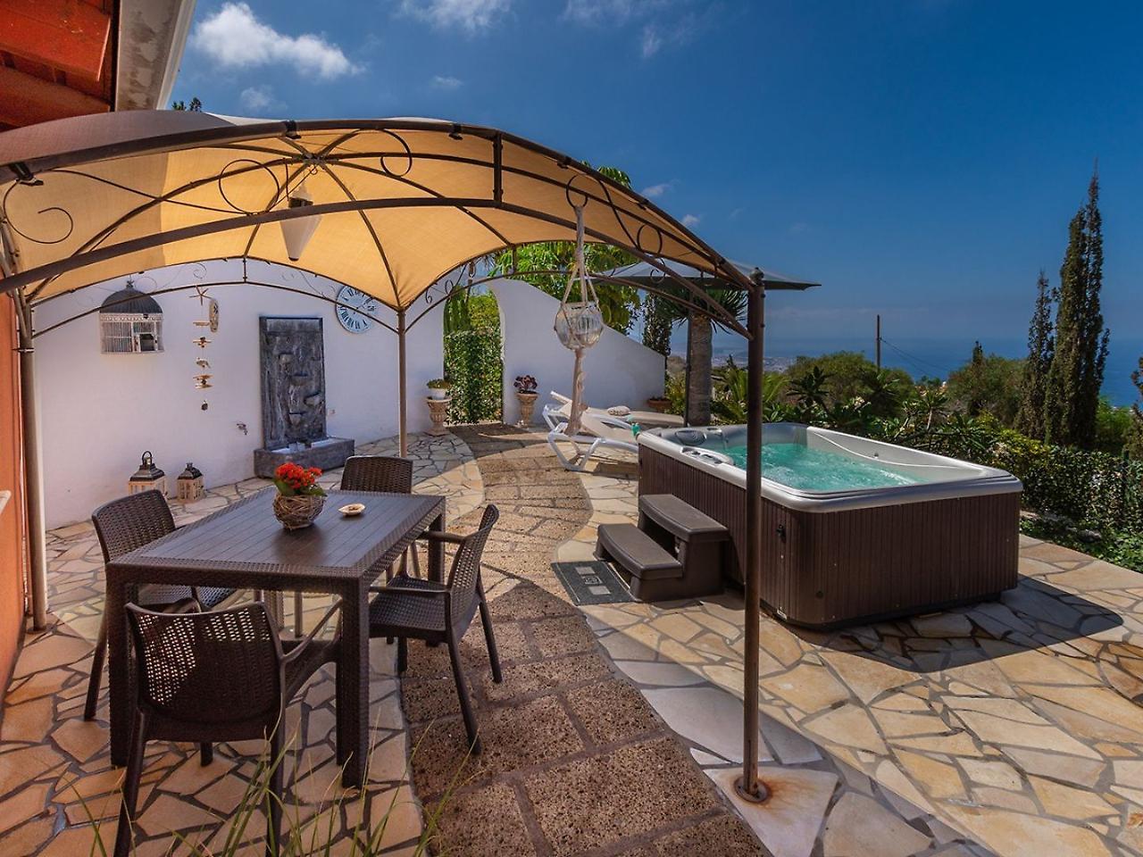 Villa Hibisco, Jacuzzi Y Vistas Al Atlantico Costa Adeje  ภายนอก รูปภาพ